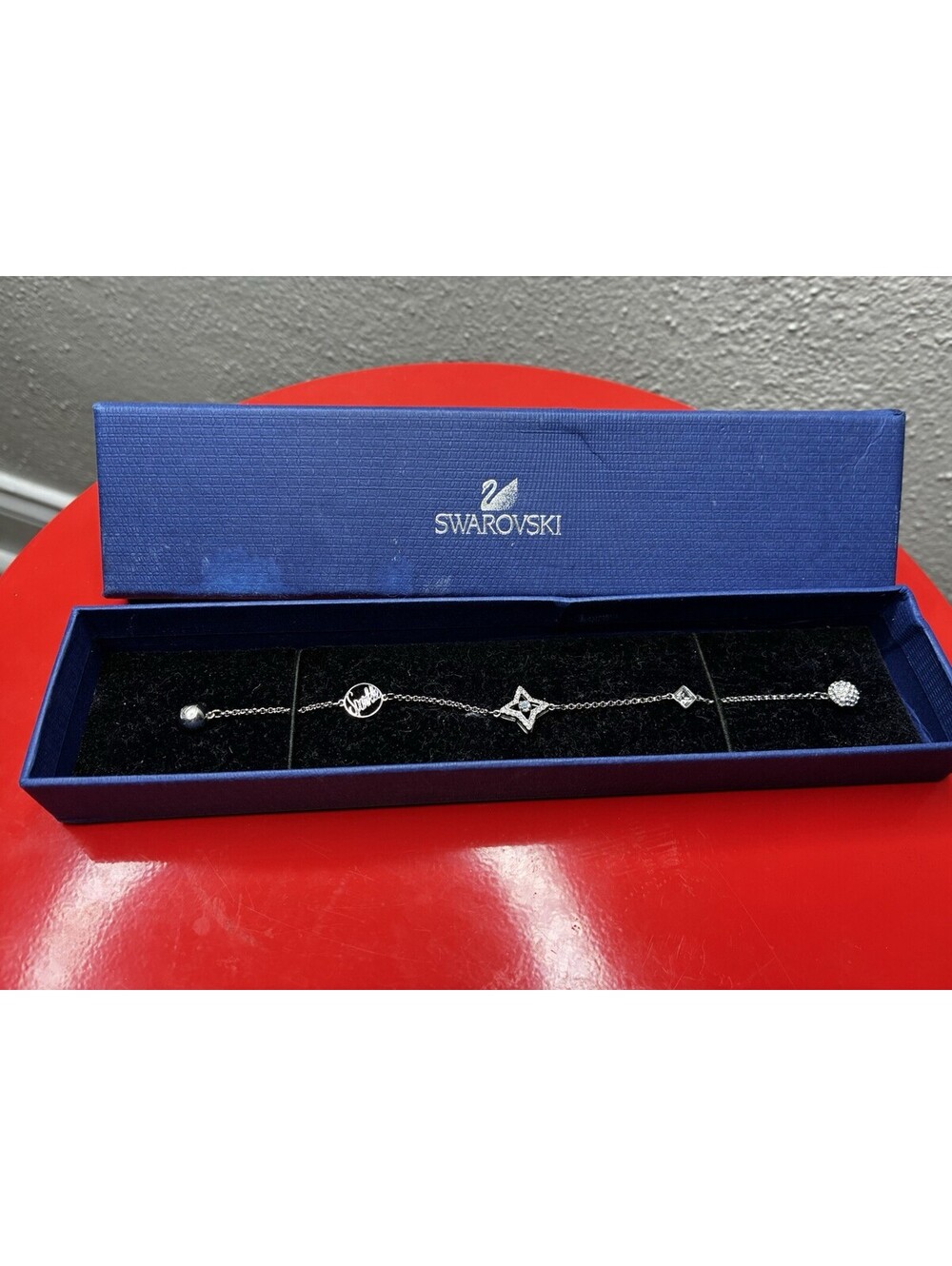 Authentic Swarovski Remix Star Sparkle Strand Bracelet Magnetic Closure